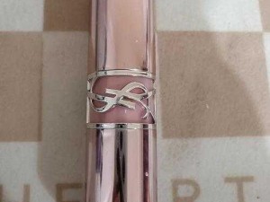 YSL蜜桃色【YSL 蜜桃色，让你秒变甜美少女的秘密武器】