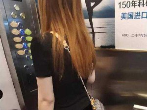 16美女偷拍下部毛毛,16 岁美女偷拍自己下部毛毛，是一种什么样的体验？